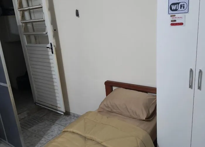 Quarto Individual Privado Mobiliado