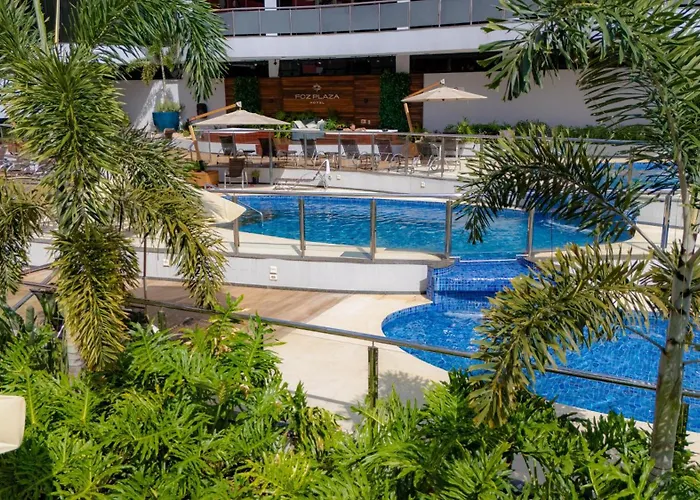 Foz Plaza
