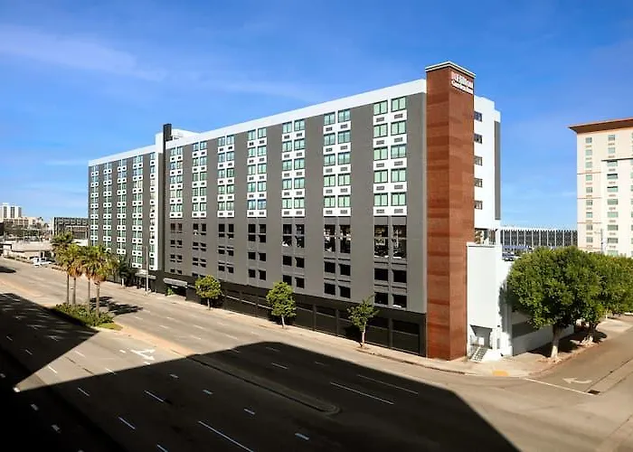 Cheap hotel: Hilton Garden Inn Lax Los Angeles Airport