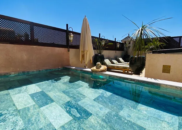 Riad Dar Al-Famila & Spa
