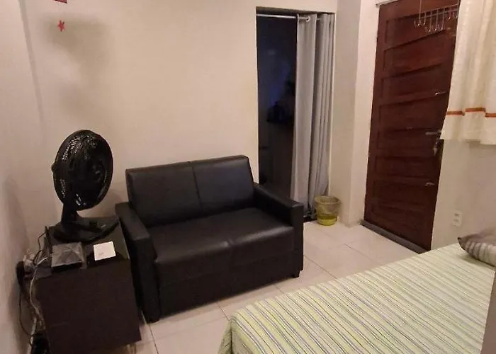 Quarto Duplo com cama extra, banheiro privativo e cozinha