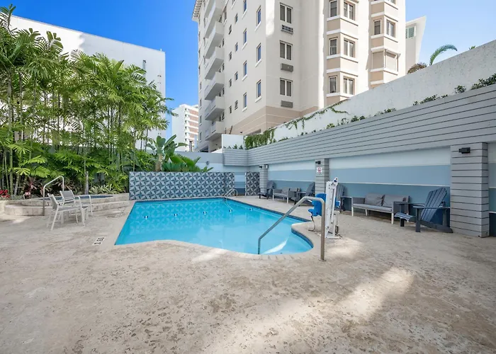 3 star hotel: Holiday Inn Express San Juan Condado By Ihg