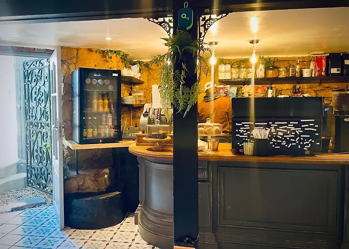 Moy Guesthouse & Backpackers