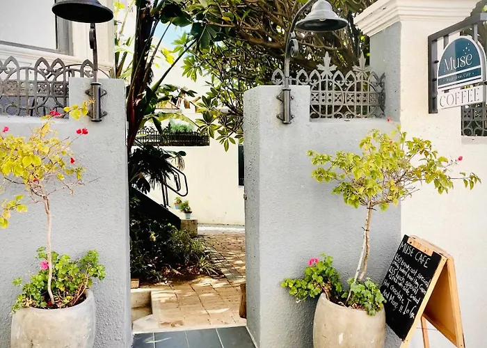 Moy Guesthouse & Backpackers