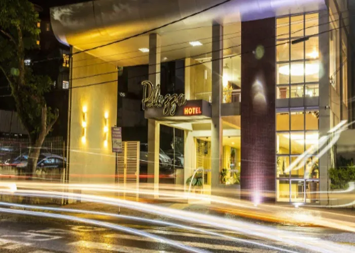 Hotel com pingue-pongue: Voa Plazza Hotel