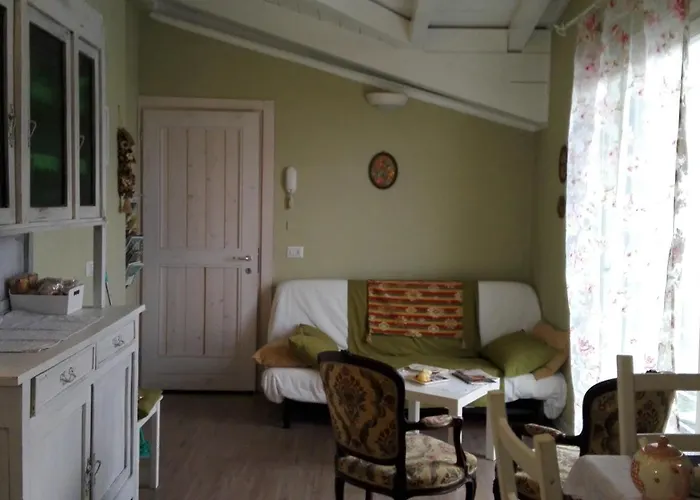 Il Cortile Friendly House