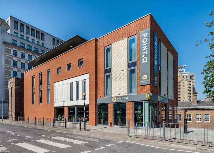 Cheap hotels Point A London Canary Wharf