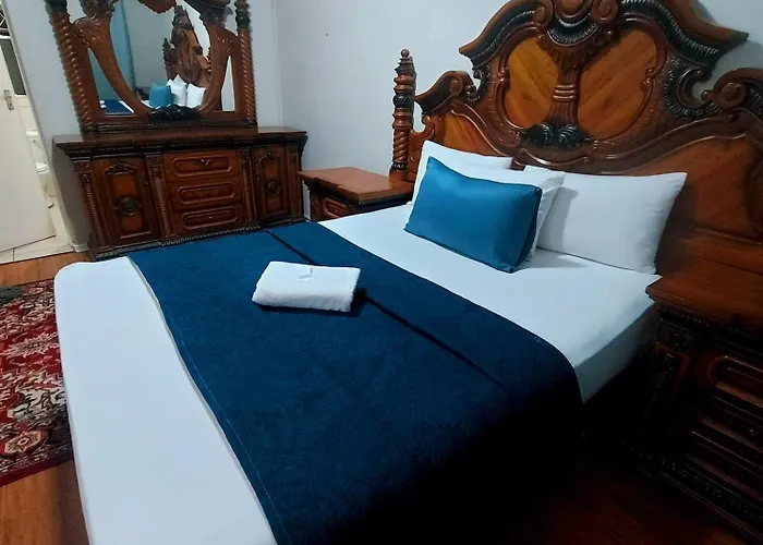 Family resorts Galaxy Boston Bellville