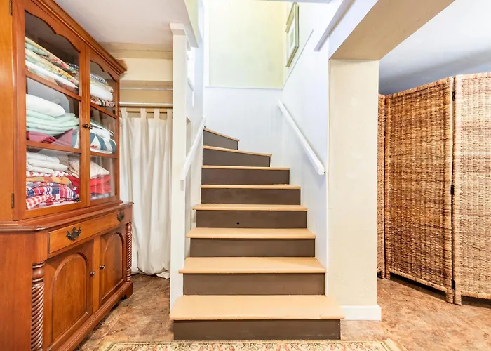 Private Bedroom Studio With Kitchenette