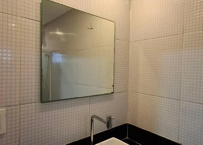 Quarto Duplo com cama extra, banheiro privativo e cozinha