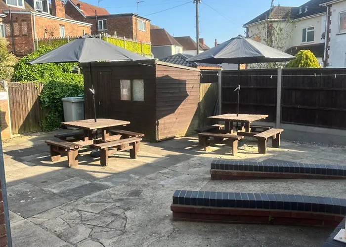 Clarendon Lodge - Accommodation Only