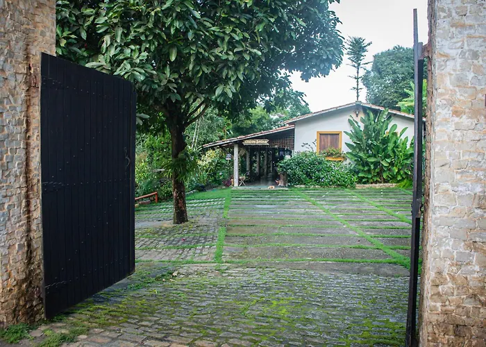 Saíra Recanto de Serra