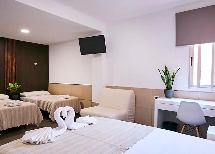 V Pension & Suites