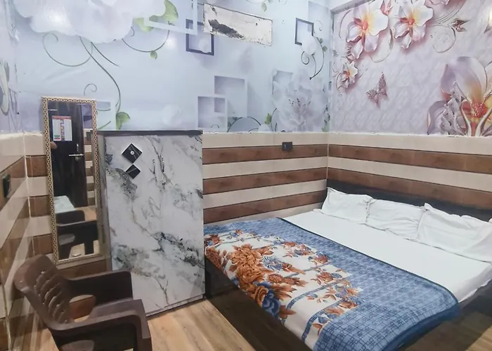K D Dham Hotel - Near Prem Mandir & Iskcon Temple