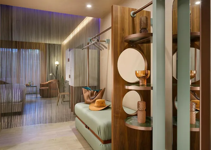 Resort: Milan Suite Hotel