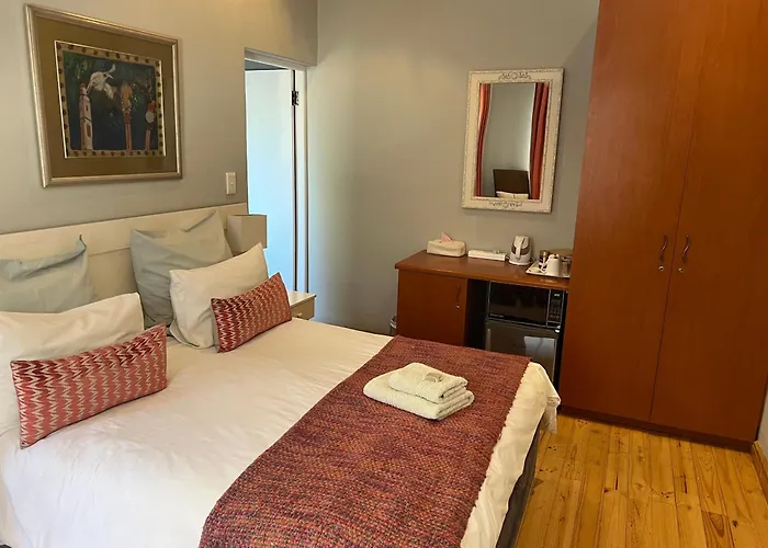 Cape Nelson Guest House