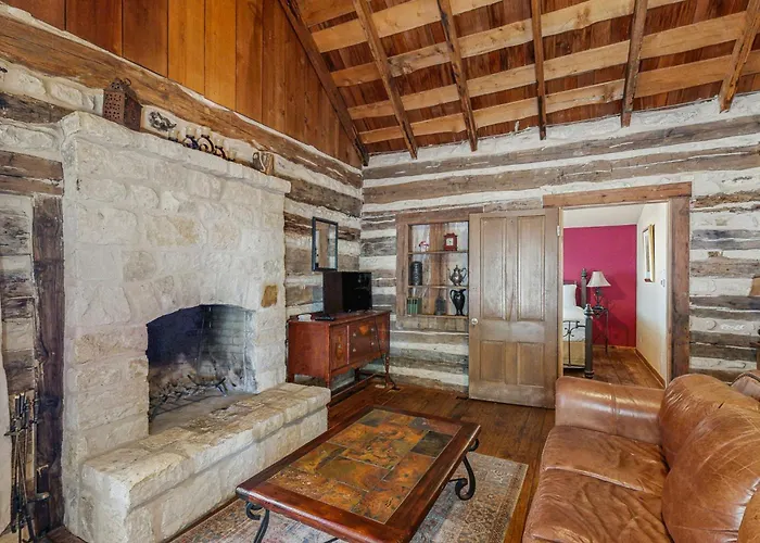 Vacation rental: Historic Rocky Hill
