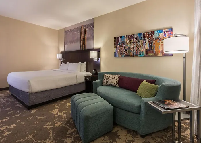 Courtyard By Marriott Portland City Center