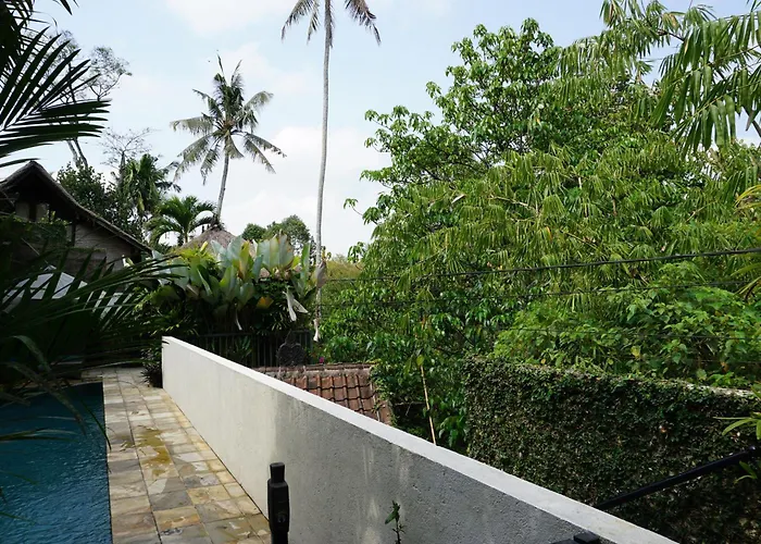 Indah - 3 Bedrooms