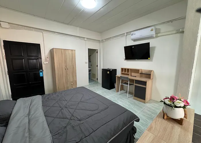 Tin Guest House & Laundry