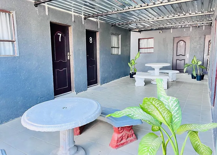 Executive Galaxy Guest House Nkowankowa Extension 2