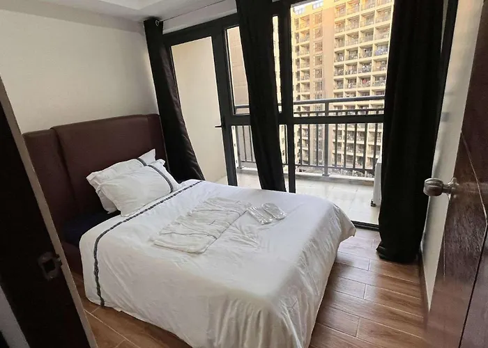 Pet Friendly hotel: Bayport West Naia Residences