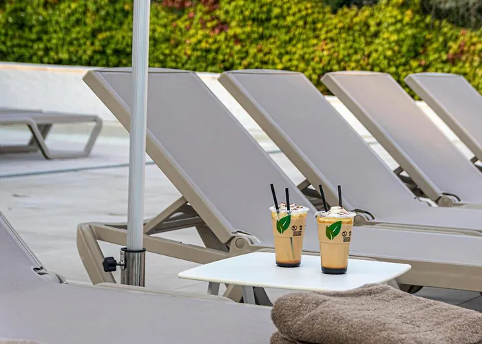 Hotel de 4 estrelas: Hotel Silgar 92