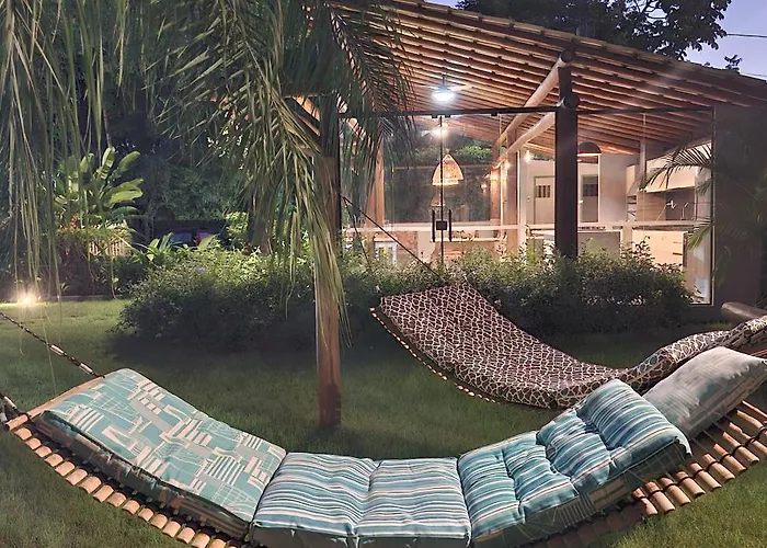 Villa do Cajueiro Imbassaí by La Vem Férias