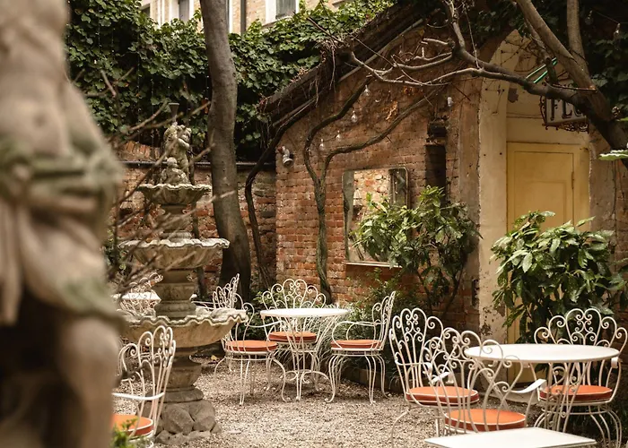 3 star hotels Flora - By Romanelli Family