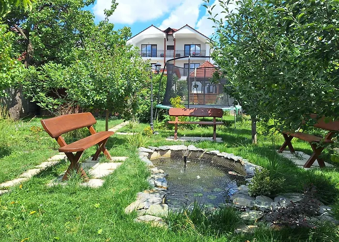 Trend - Cazare, Gradina, Piscina