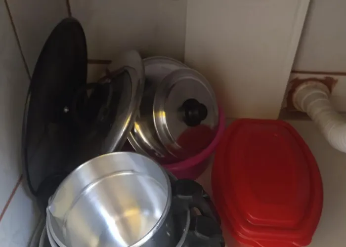 Kitnet para solteiro ou casal com banheiro e cozinha privativos