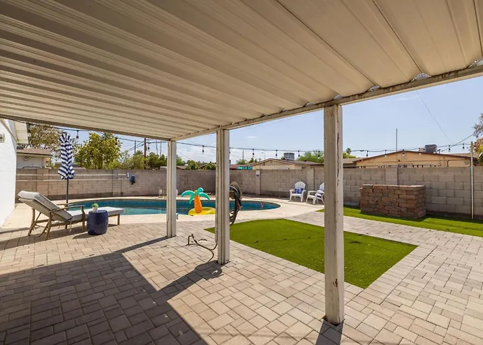 Charming Private Guest House With Pool