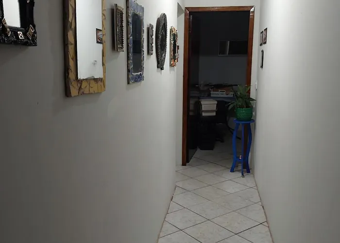 Quarto com banheiro casa da Mari