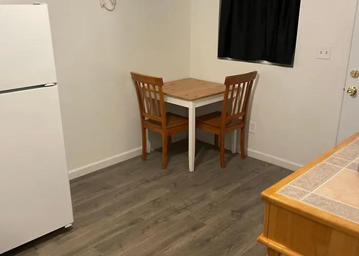 Taylor 1 Bedroom Suite Full Kitchen Private Gated Yard Arts Roosevelt Row Convention Center Stadiums Asu Airport Downtown Phoenix