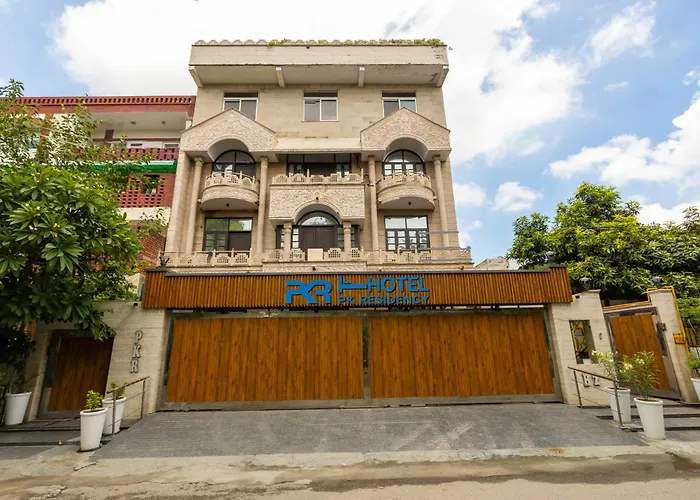 Hotel: Hotel Pk Residency Sector 18 Noida