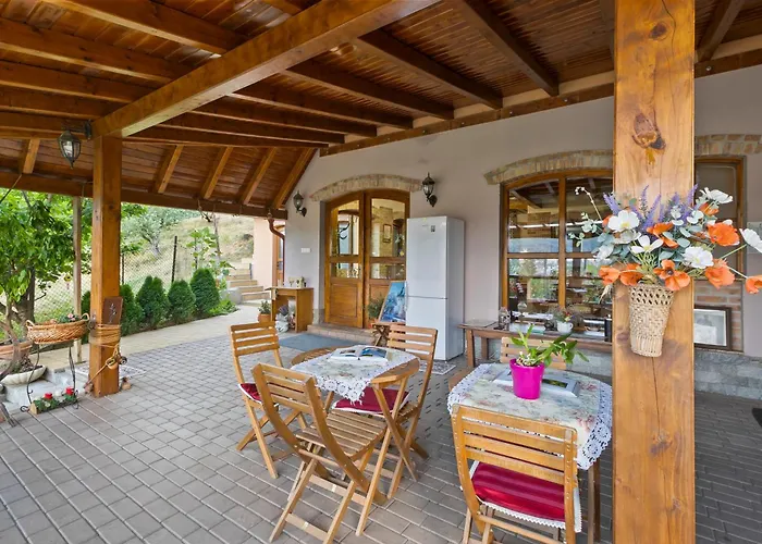 Casa Adam