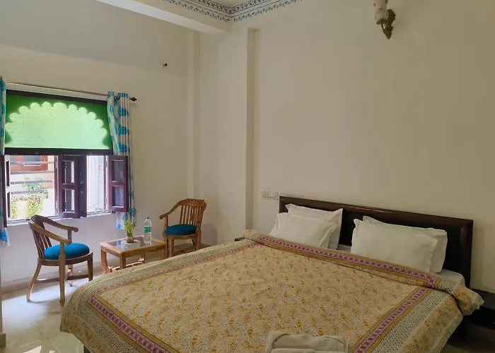 Rising Shemesh Home Stay