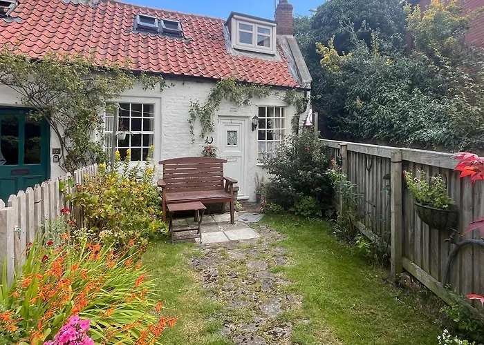 Holidays home Broom Cottage