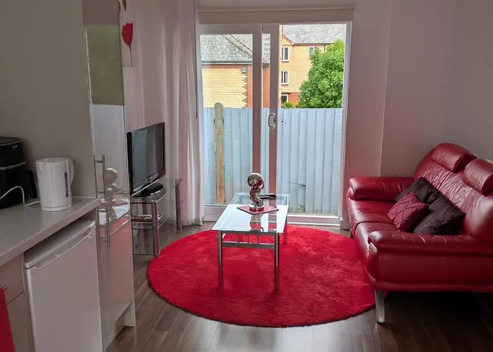 Colchester Town, Modern, Detached, Guest House