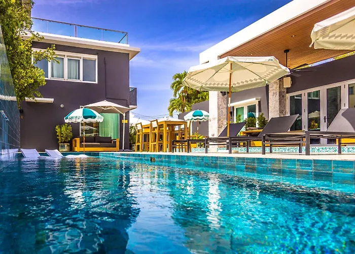 Hotels Close to Airport El Gatsby - Kingroom Pool - Resort Vibe Near Beach