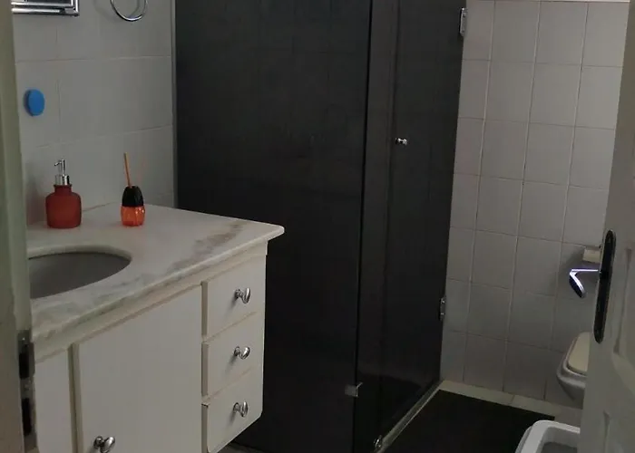 Quarto econômico