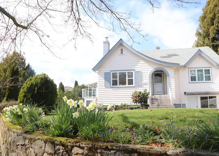 Victoria Gorge Waterway Vacation Home
