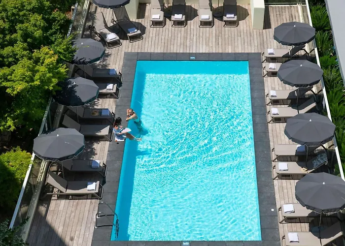 Kid friendly hotel Novotel Suites Nice Airport