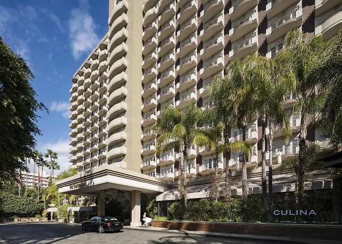 Luxury hotel only: Four Seasons Hotel Los Angeles At Beverly Hills