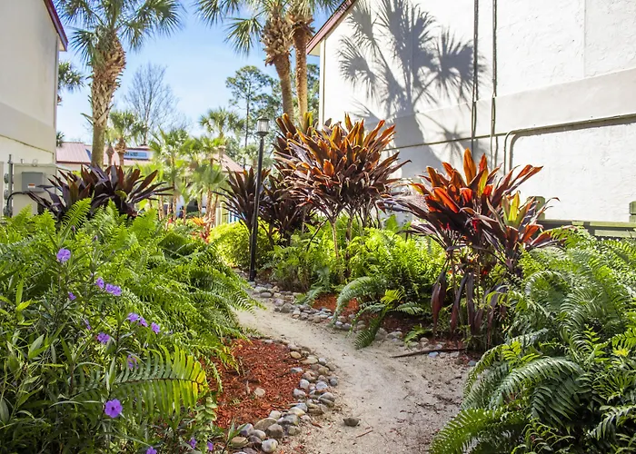 Hotel with pool: Bryan'S Spanish Cove