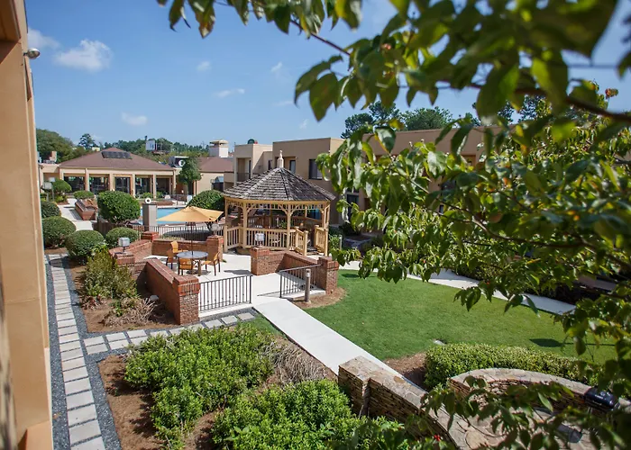 Hotel: Courtyard By Marriott Atlanta Northlake