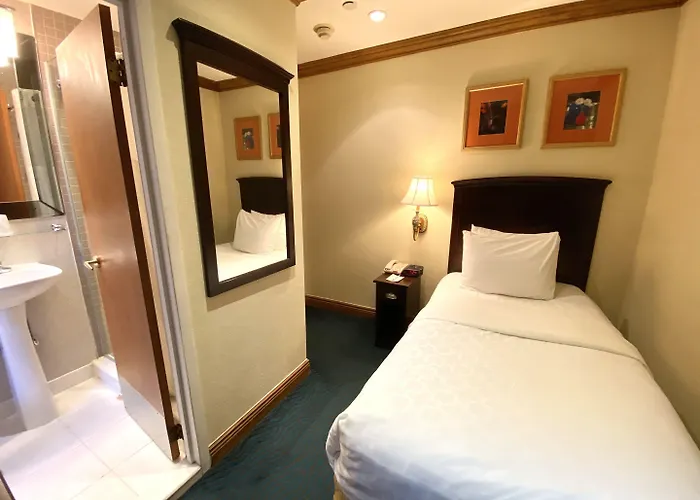 Cheap hotel: Clarion Hotel Park Avenue