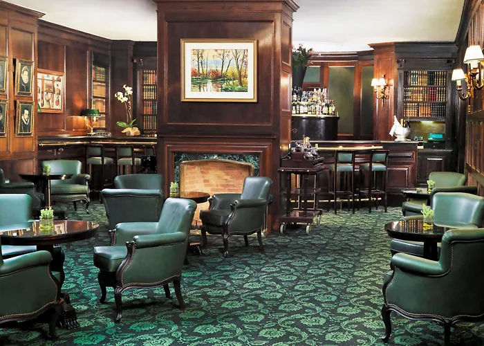 Pet Friendly hotel: The Palace, A Luxury Collection Hotel, Madrid