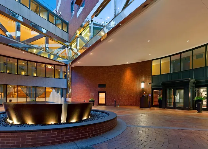 Hotel suites Bostonian Boston