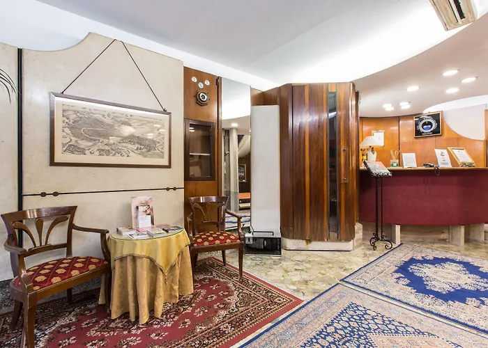 Hotel vicino al College: Ambassador Tre Rose